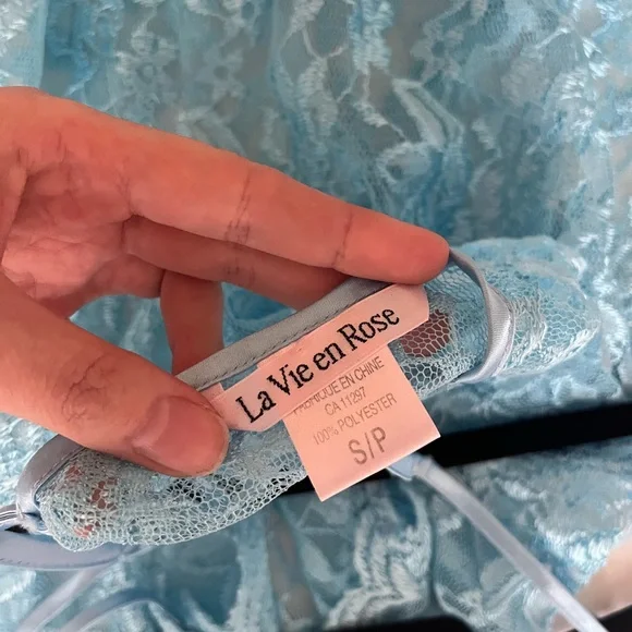 [SOLD] VINTAGE la Vie en Rose floral blue lace slip - Picture 10 of 10